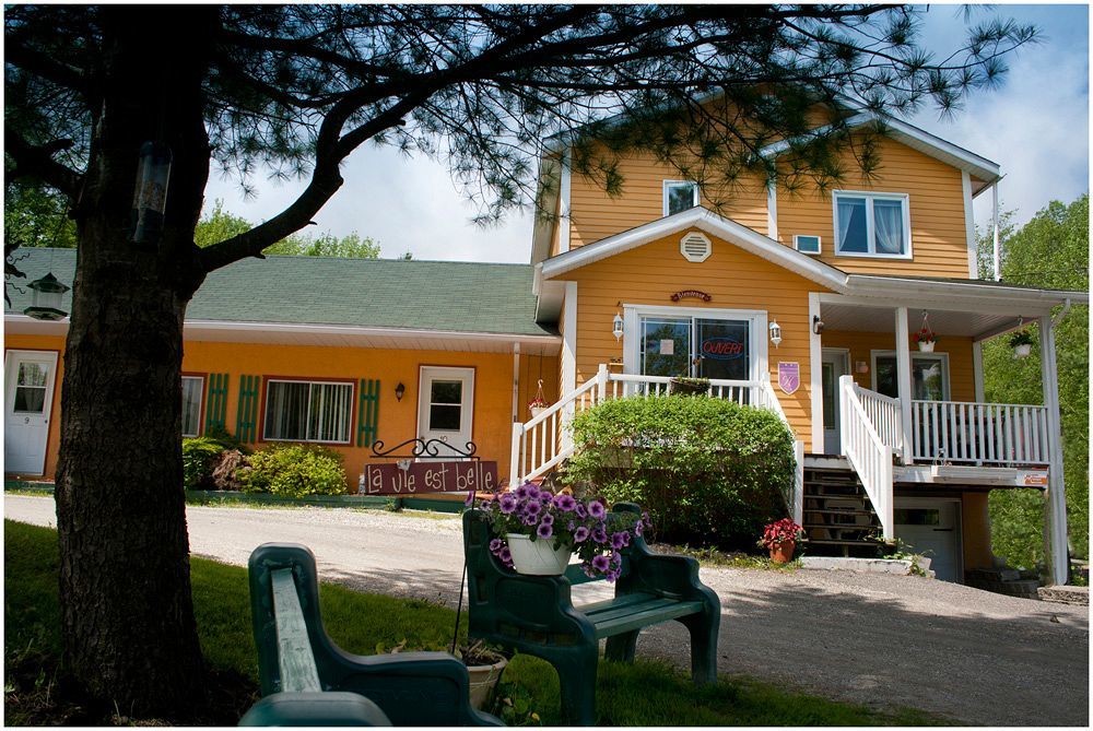 Motel De La Montagne Orford Exterior photo